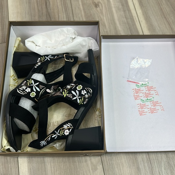 Azura by spring step romantic suede floral embroidered open toe heeled sandals 7 - Picture 9 of 9